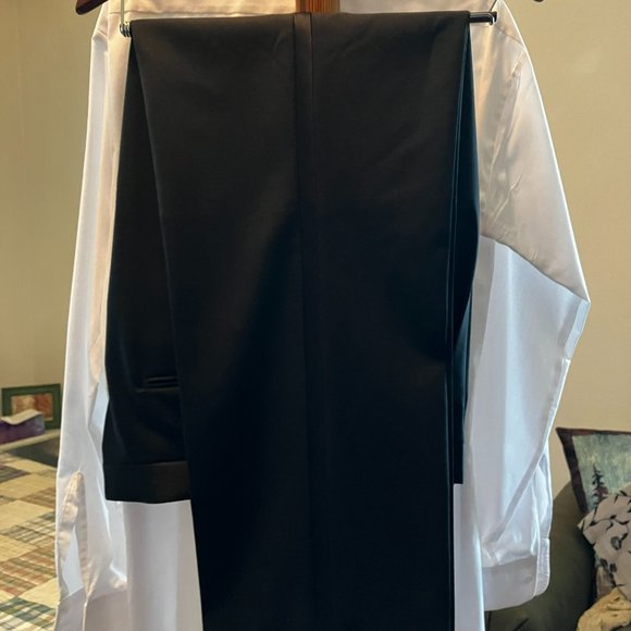 Tuxedo - Neil Allyn Formal Wear 100% Wool - Complete set! - Picture 8 of 11